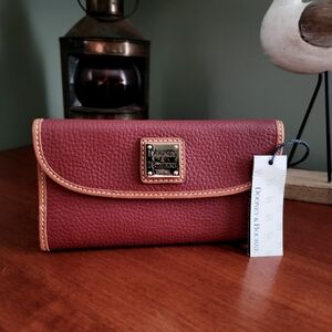 NWT Dooney & Bourke Pebble Grain Continental Clutch Burgundy Red Leather Wallet